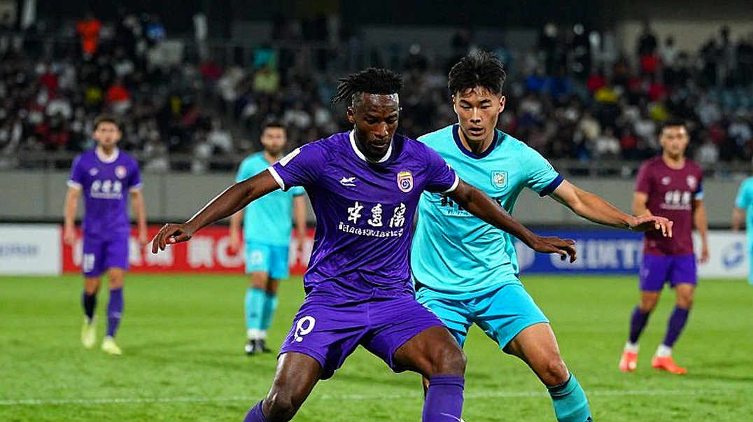 Göztepe thắng ba trận liên tiếp: khoảng cách một điểm và bài học về mẫu số nhỏ