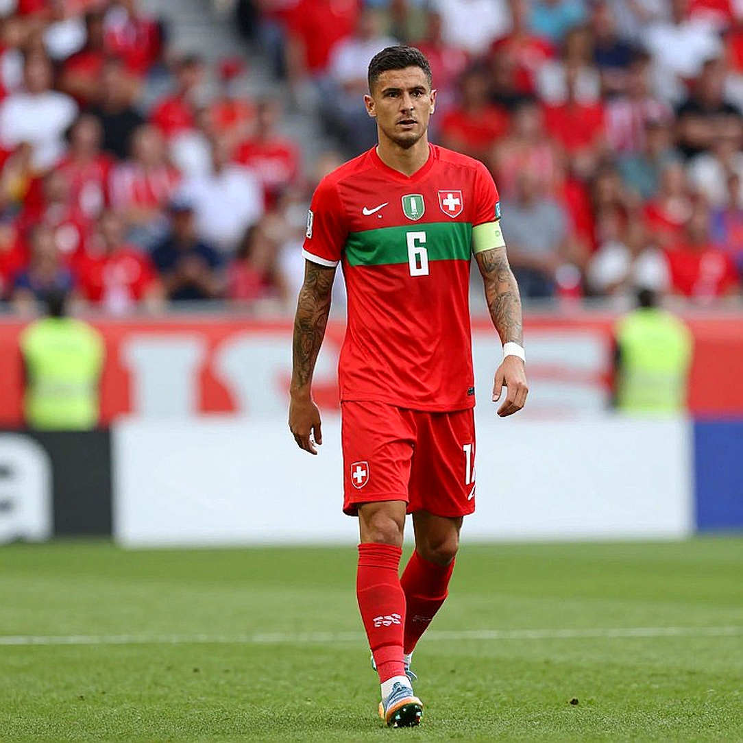 Lezama's Training Ground, Álex Padilla and a Call-Up Not Built on Minutes Lezama's Training Ground, Álex Padilla and a Call-Up Not Built on Minutes