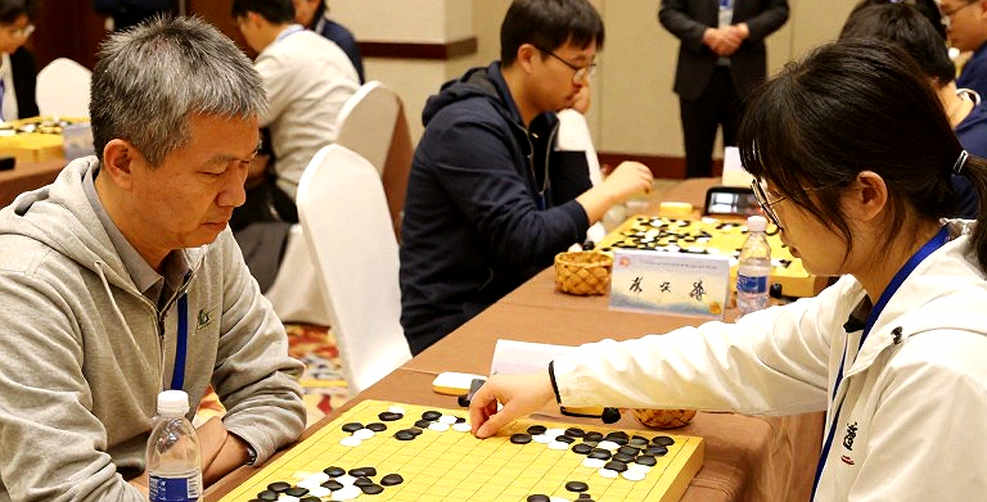 Khoảng Trống Không Bao Giờ Trống: Đọc Lại Chiến Thuật F1 Từ Những Đường Kẻ Tay Run