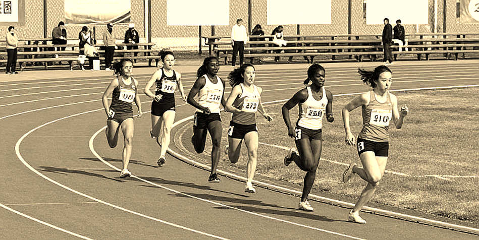 Jakob Ingebrigtsen rút khỏi chung kết 1500m: đường chạy trống và bài toán gân Achilles Jakob Ingebrigtsen rút khỏi chung kết 1500m: đường chạy trống và bài toán gân Achilles