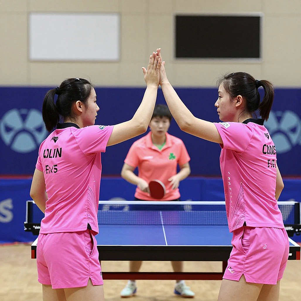 England Hopes Challenge: Đường ống U11 của bóng bàn Anh tự lộ mặt sau hai ngày ở Draycott