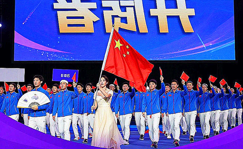 Ashmita Chaliha, làn khói mờ và vùng xám của hệ thống Super 100 Ashmita Chaliha, làn khói mờ và vùng xám của hệ thống Super 100