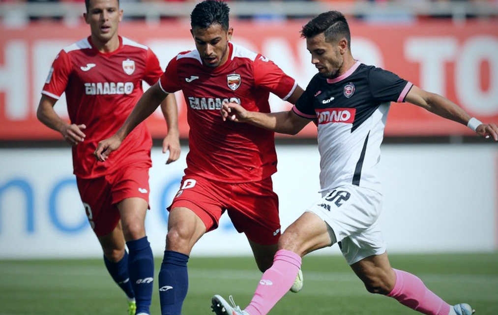 VAR ở V.League và giới hạn của mắt người: góc nhìn từ kẻ từng cầm còi