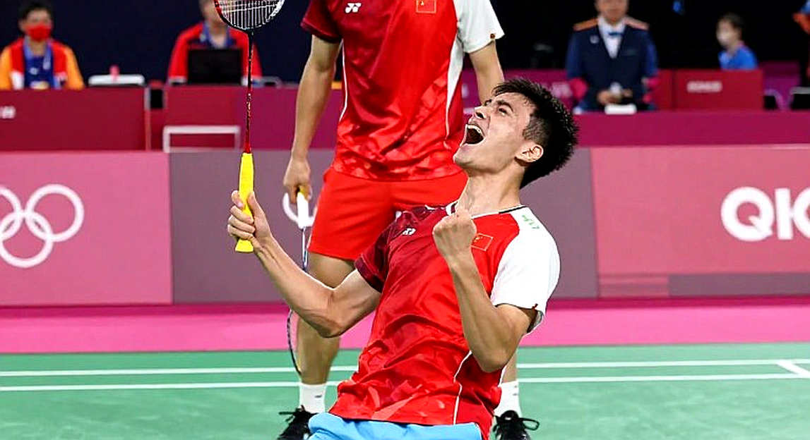 Nguyễn Tiến Minh thắng vòng loại Vietnam Open 2026: Chiến thắng của người đọc sân, không phải của kẻ mạnh Nguyễn Tiến Minh thắng vòng loại Vietnam Open 2026: Chiến thắng của người đọc sân, không phải của kẻ mạnh
