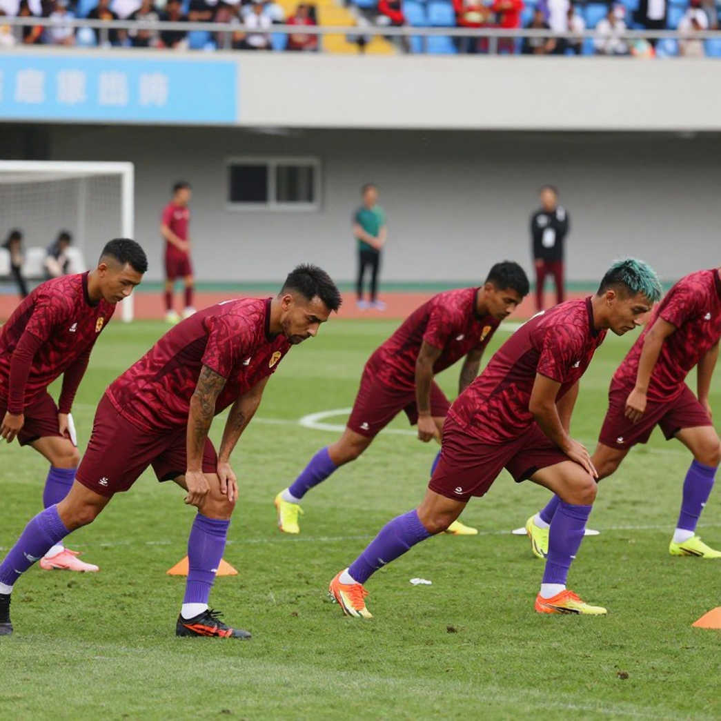 AFC viết về Quang Hải bằng tính từ, và tôi đọc thấy một khoảng lặng trước Asian Cup 2027