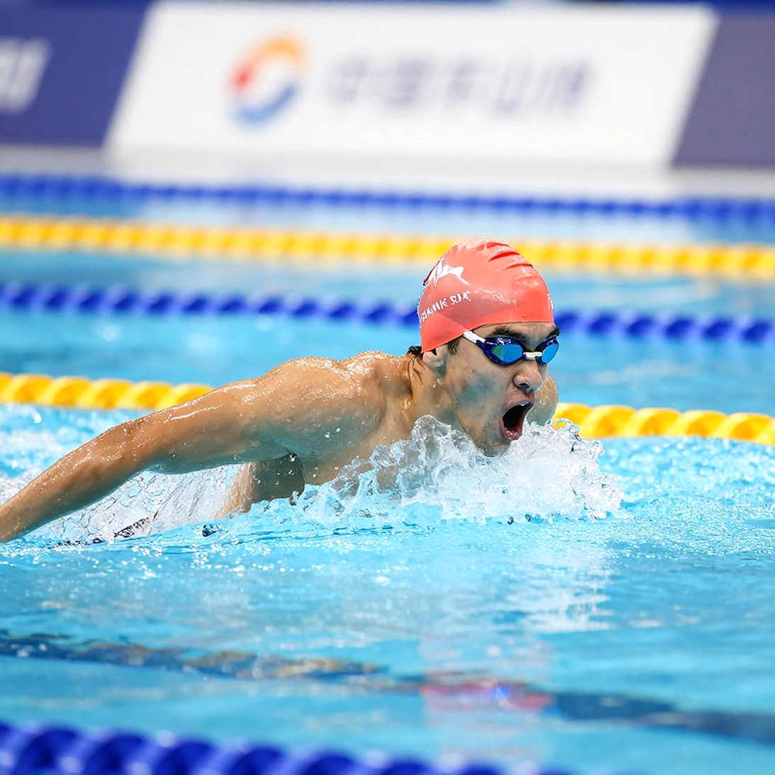 Sam Nauman and the Forgotten Middle of American Swimming Sam Nauman and the Forgotten Middle of American Swimming