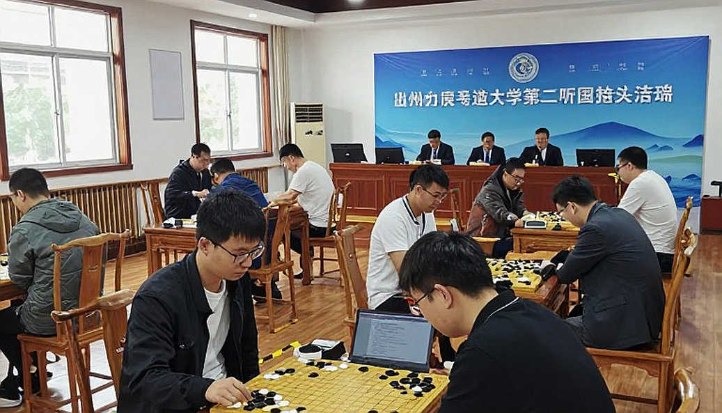 Carlsen: 'AI cho thấy con người không xuất sắc đến thế' — Khi nhà vô địch tự thú nhận giới hạn của chính mình